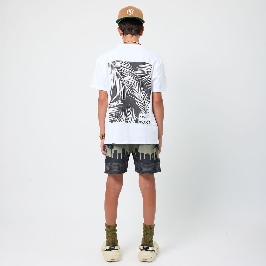 COASTAL PALM GRAPHIC TEE