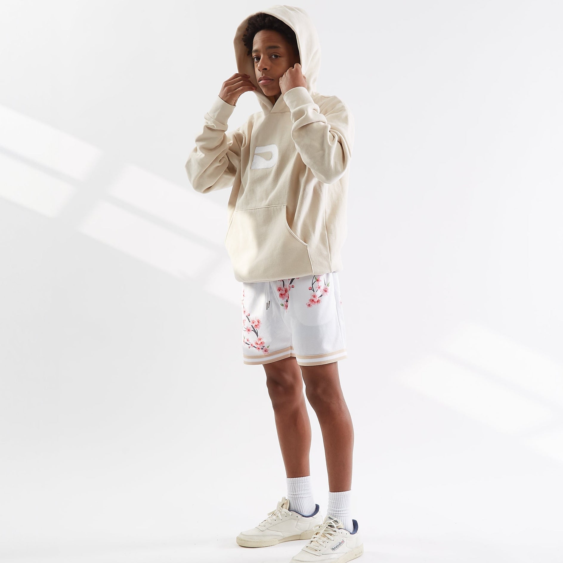 WHITE BLOSSOM SHORTS